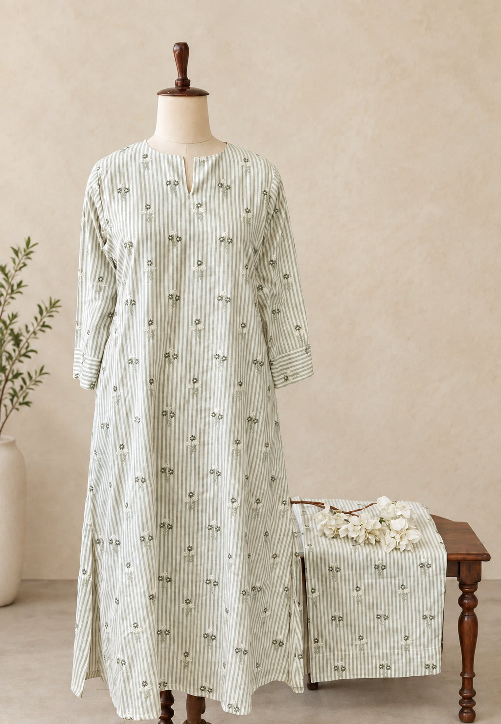 HANDLOOM  COTTON EMBROIDERED STRIPES CO-ORDSET DNO:893